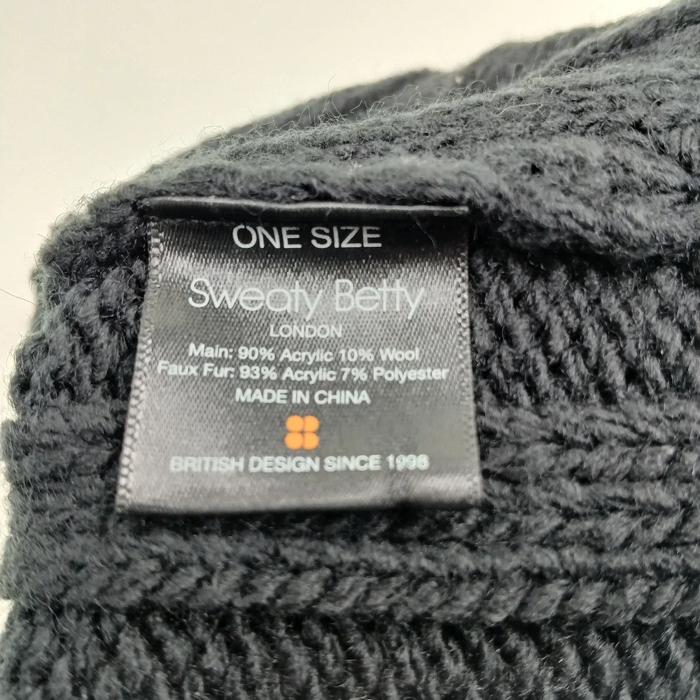 Sweaty‎ Betty Hat Beanie Fitted One Size Black White Pom Faux Fur Womens